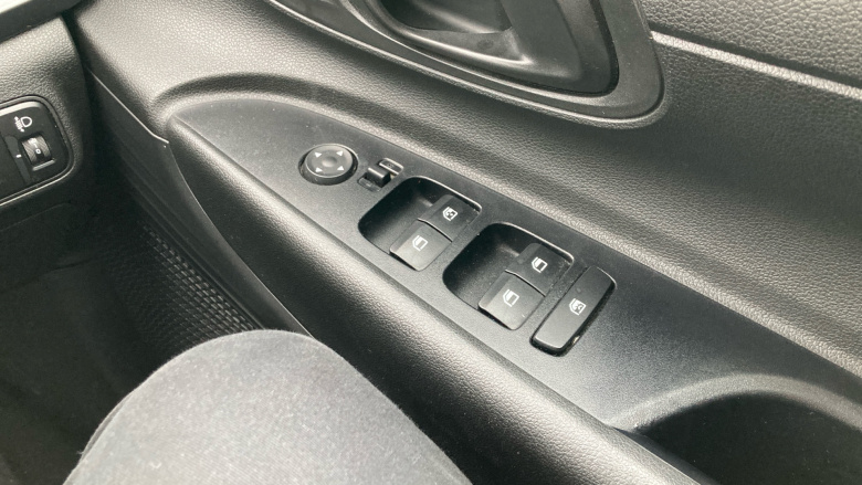 Hyundai i20 1.0T GDi 48V MHD SE Connect 5dr Petrol Hatchback